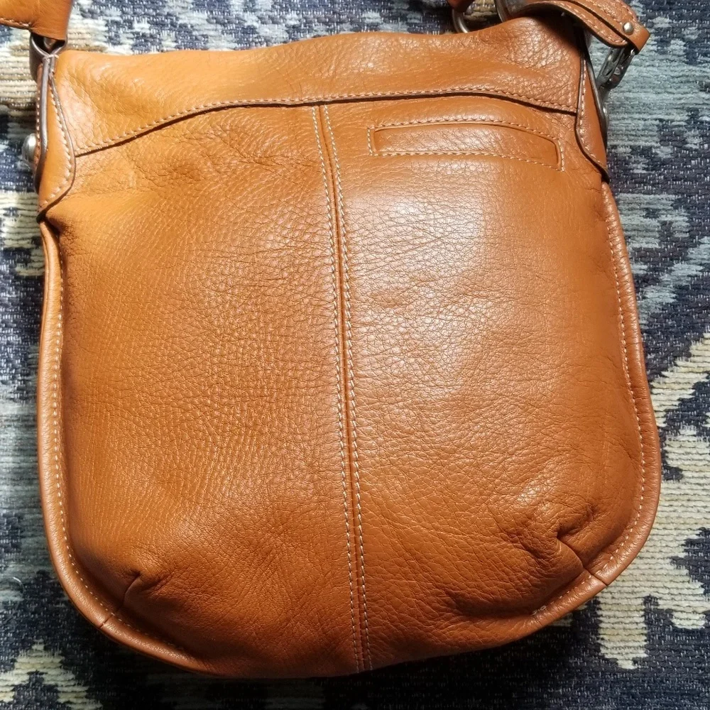 B. Markowsky Leather Brown Crossbody - Picture 5 of 9